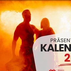 Kalenderpr&auml;sentation 2027 der Berufsfeuerwehr mit zwei Silhouetten vor Feuer und Rauch sowie Feuerwehrlogo