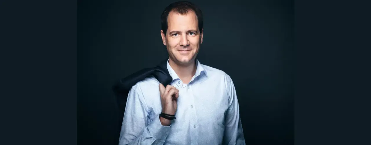 Stefan Haider Casanova 1280x500