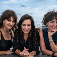 Schick Sisters 1500x644