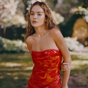 Rita Ora_1080x1080